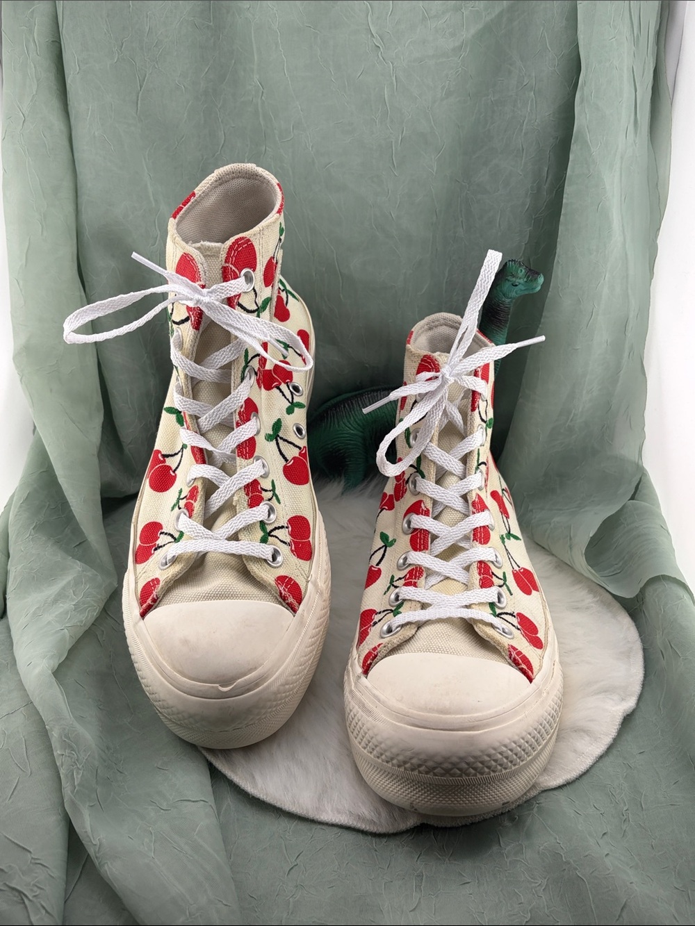Converse Cherries Lift Chuck Taylor All Star Hi Top Platform Sneakers | 7.5